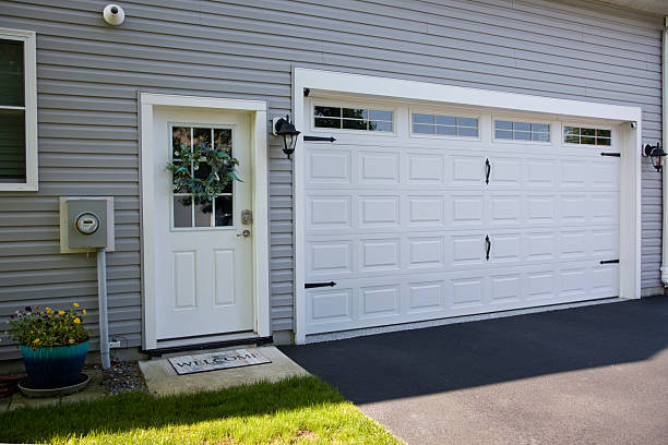 24/7 Emergency Garage Door Roller Replacement experts in South Coatesville, PA